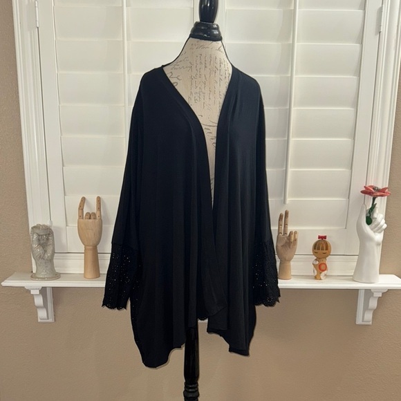 Logo By Lori Goldstein Eyelet Open Front Kimono Cardigan Black - Picture 2 of 11